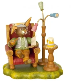Lapin De Paques En Bois Grand-Père Dans Un Fauteuil