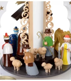 Pyramide Allemande Avec Crèche De Noël Blanche